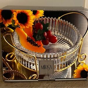 Mikasa Diamond Fire Hostess Bowl with Gold Stand
